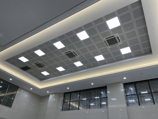 商業(yè)照明-中國(guó)銀行側(cè)發(fā)光面板燈照明